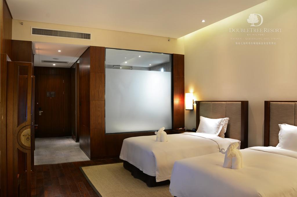 Doubletree Resort By Hilton Hotel Hainan - Qixianling Hot Spring Baoting Esterno foto