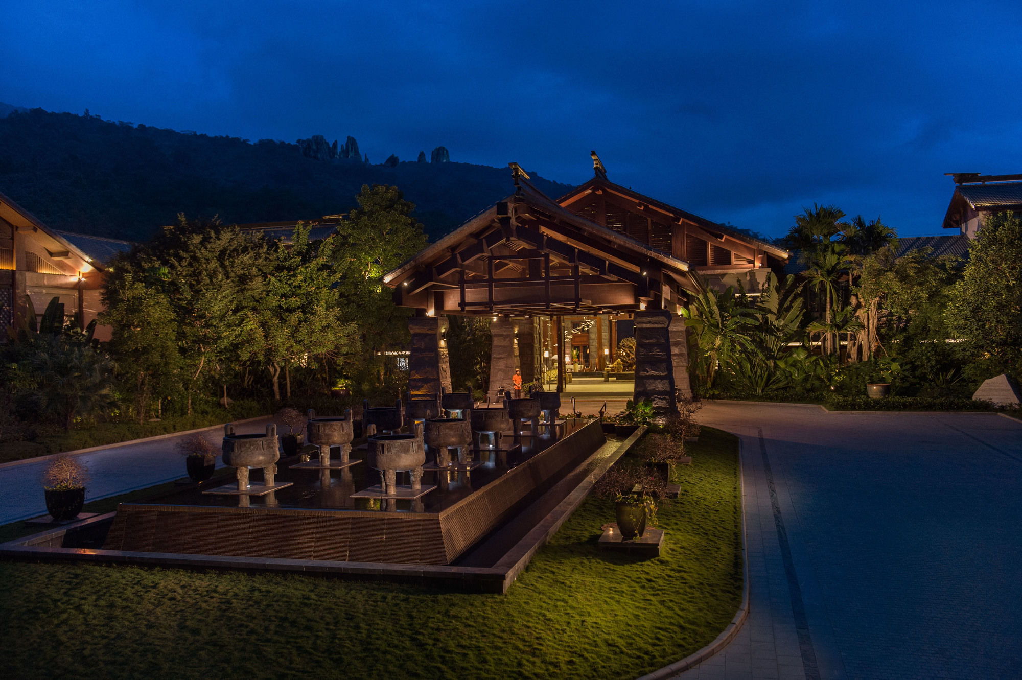 Doubletree Resort By Hilton Hotel Hainan - Qixianling Hot Spring Baoting Esterno foto