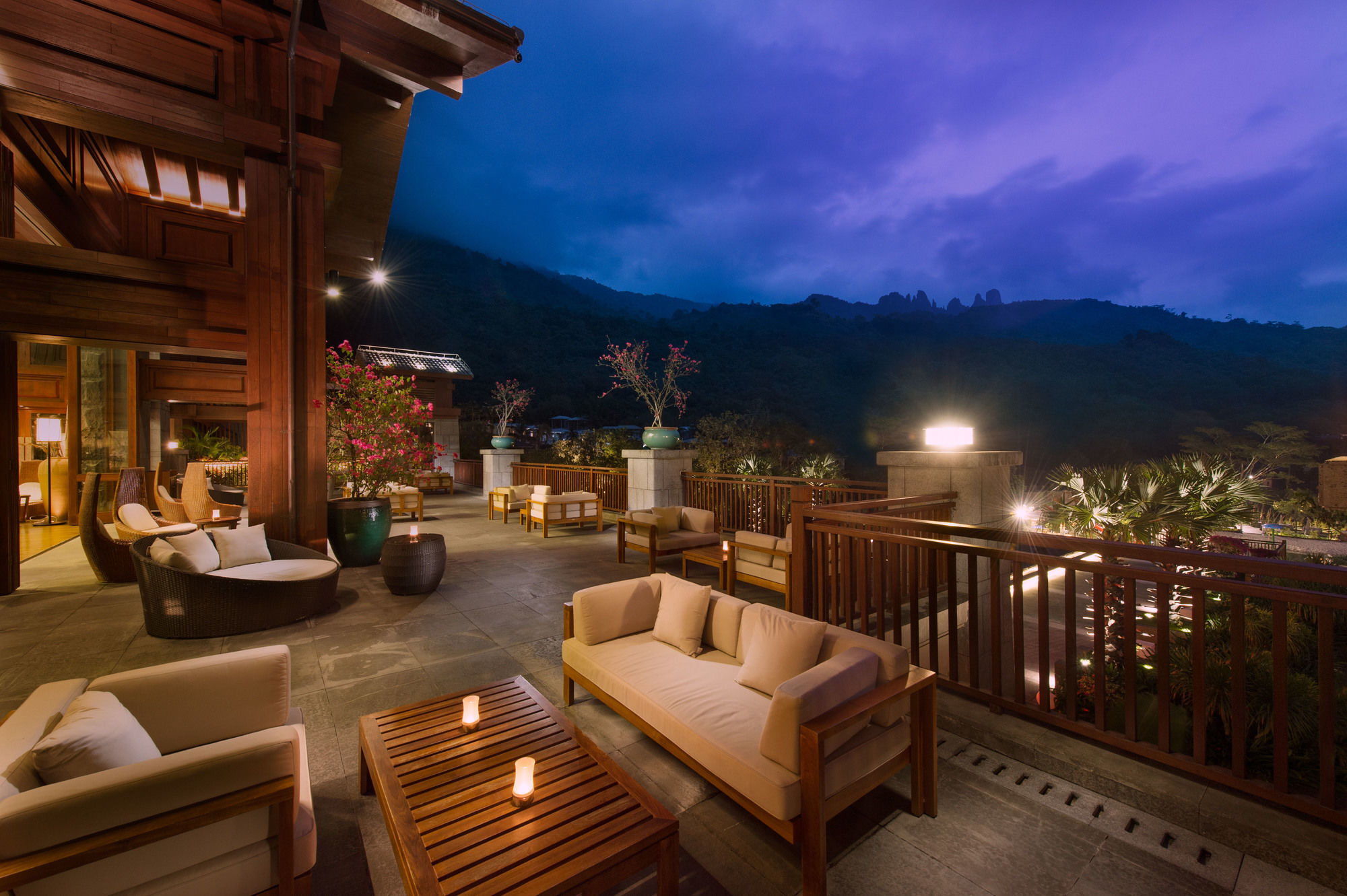 Doubletree Resort By Hilton Hotel Hainan - Qixianling Hot Spring Baoting Esterno foto