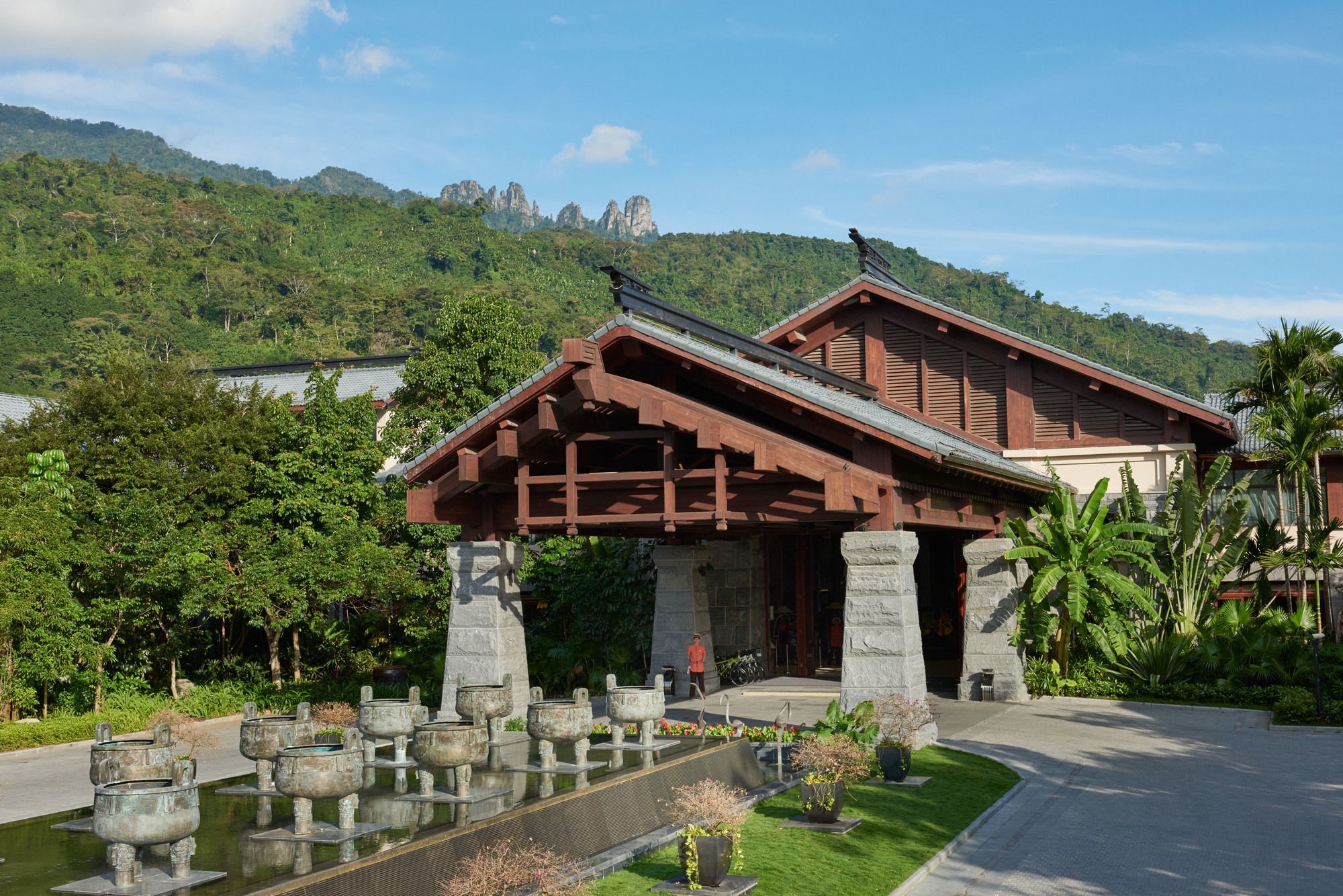 Doubletree Resort By Hilton Hotel Hainan - Qixianling Hot Spring Baoting Esterno foto