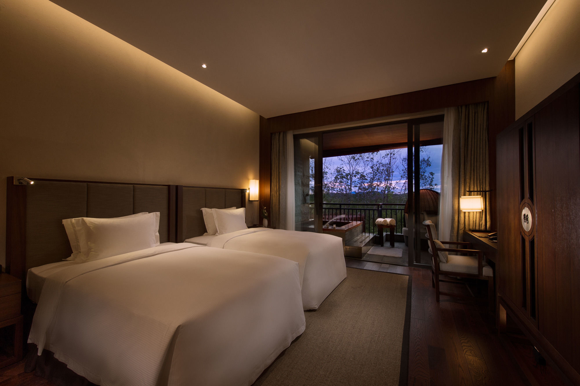 Doubletree Resort By Hilton Hotel Hainan - Qixianling Hot Spring Baoting Esterno foto